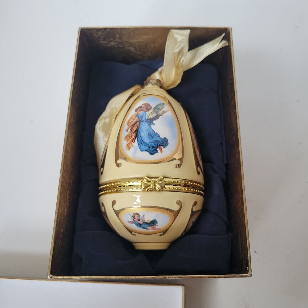 Mr Christmas Angels 4.5" Ornament with Ribbon by Valerie Parr 2008 no music